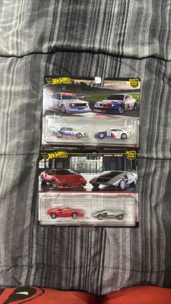 Hotwheels premium two pack, bmw and Lamborghini