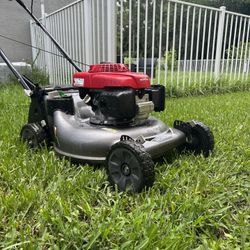 Nice Honda Self Propelled Lawn Mower 