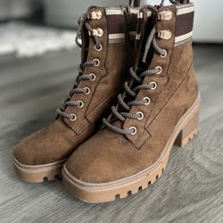 Brown Boot, Chunky & Perfect 