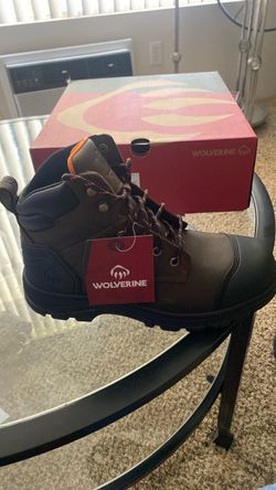 Steel toe boots