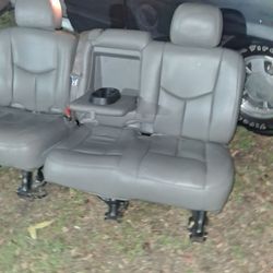 99-2000 GM 3rd seats
