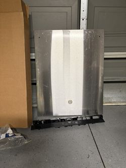 GE outer Door w/ Panel