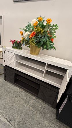 71” TV STAND