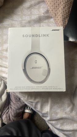 Bose White And Grey Color 