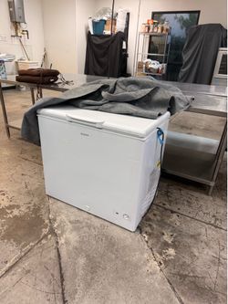 Hotpoint freezer