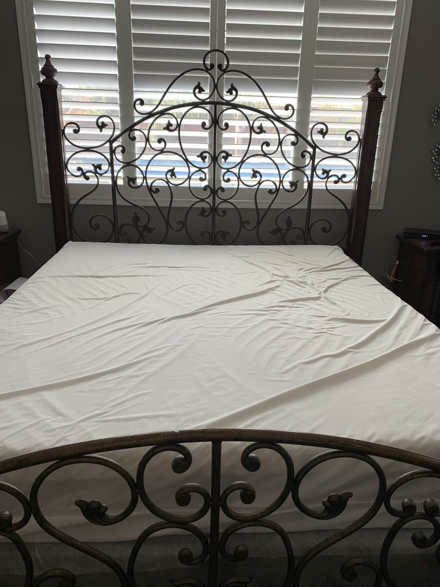 Cal king bedroom set