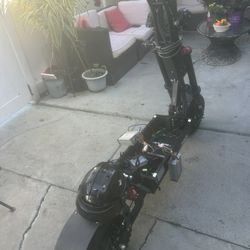 Scooter 10kv Hyper TRaDES 