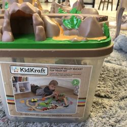 Kid Kraft Dinosaur Train Track