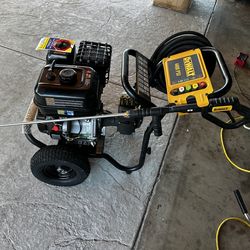 New dewalt 4400psi pressure washer. Try before you buy. Pick up only. $680each