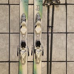 163 Women’s Skis + Bindings + Poles (like new)