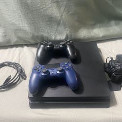PS4 (1 TB)