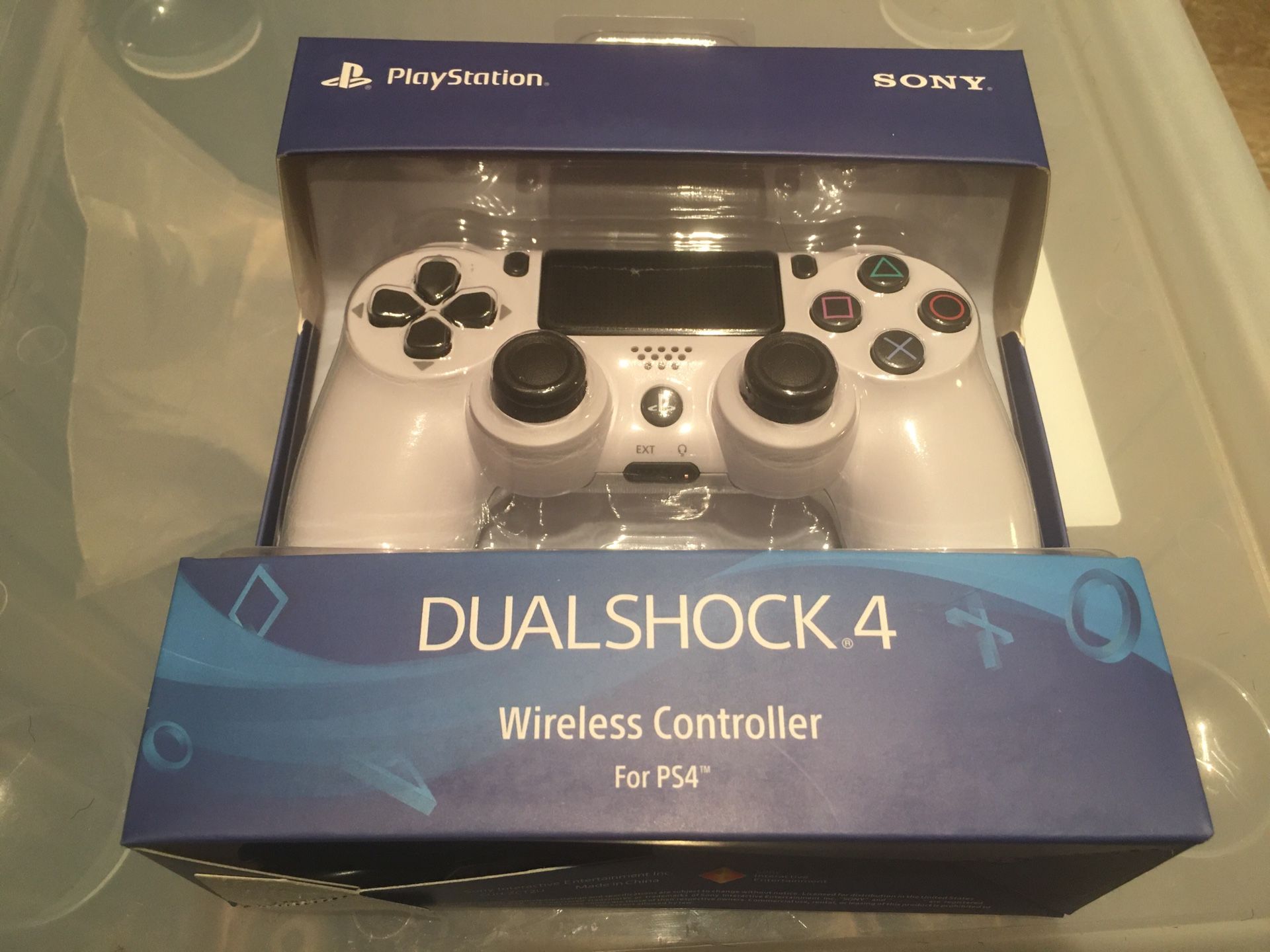 Wireless PS4 controller