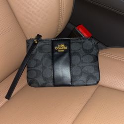 Black Wristbag