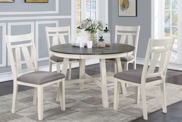 Round Dining Room Table and Chairs