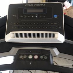 Pro-form CST 505-Treadmill  Perfect Condition 