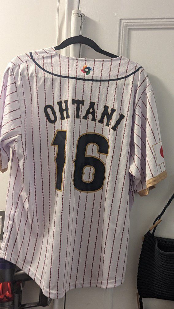 Official Wbc JAPAN OHTANI JERSEY Size M for Sale in Brooklyn, NY - OfferUp