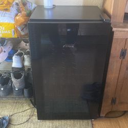 Wine fridge - 34 Bottle