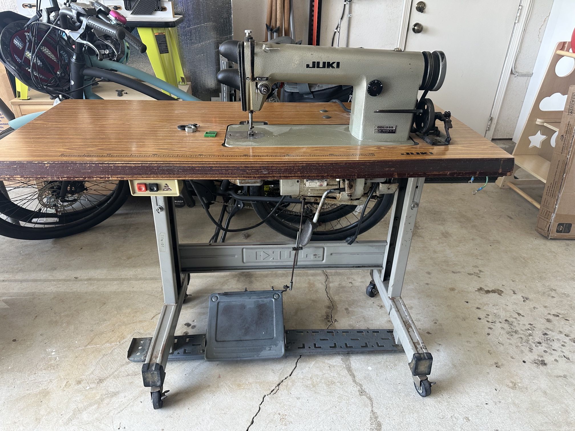 Juki Industrial Sowing Machine