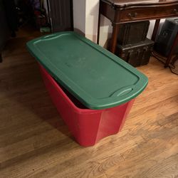Christmas Sterilite Storage 