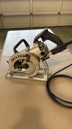 Skilsaw Model 77 Worm Drive 13 Amp