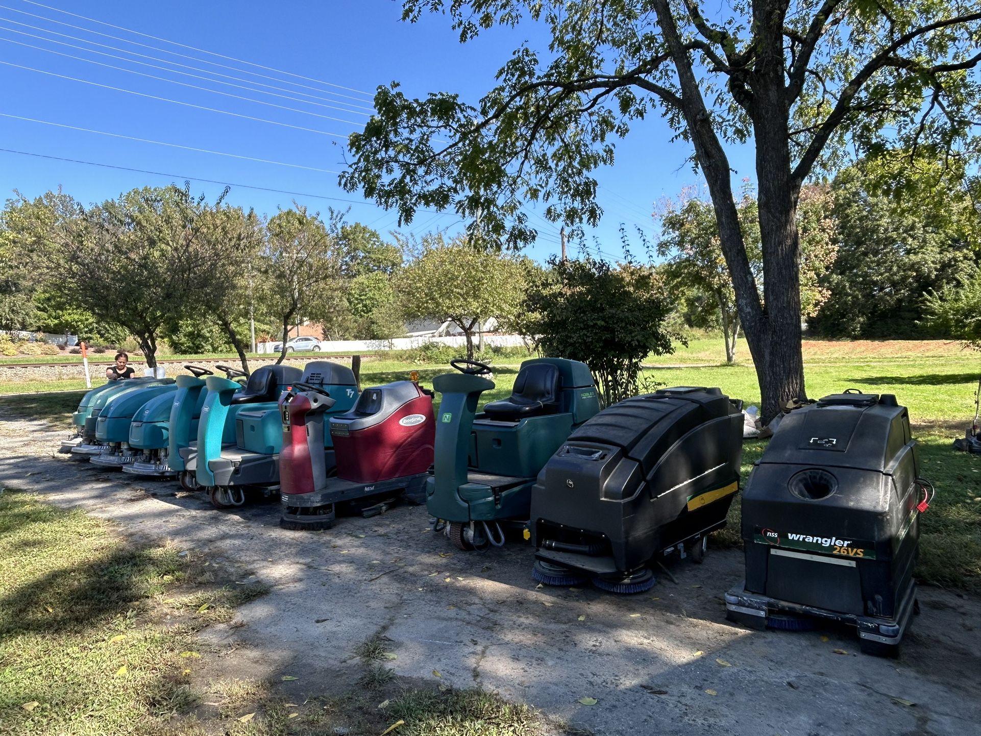 Commercial Floor Scrubbers