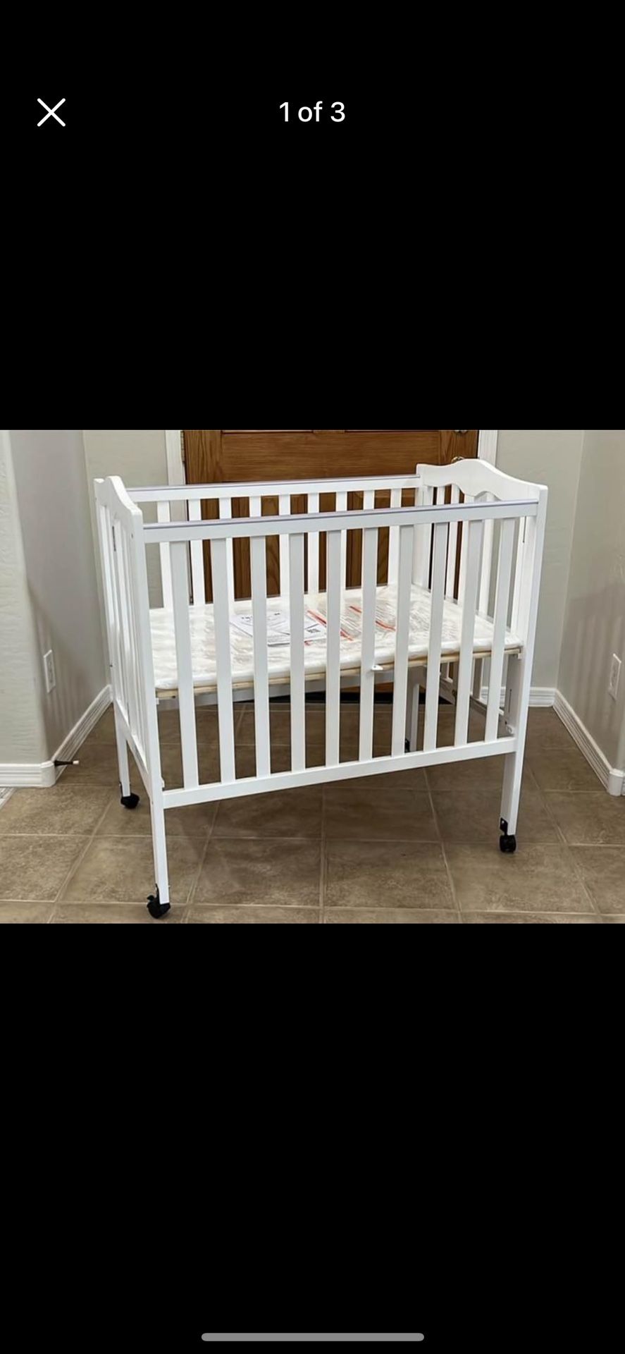 Lightweight foldable portable baby crib NEW