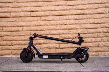 Hiboy S2 Pro Electric Scooter, 500W Motor, 10" Solid Tires, 25 Miles Range