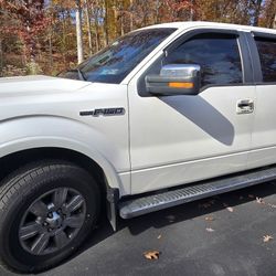 2011 Ford F-150 Lariat 4x4 W/Snow Plow