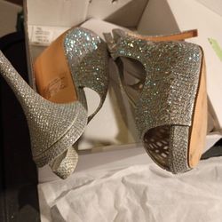 DREAM PAIRS  AAAUQBER  HIGH HEELS " SILVER GLITTER