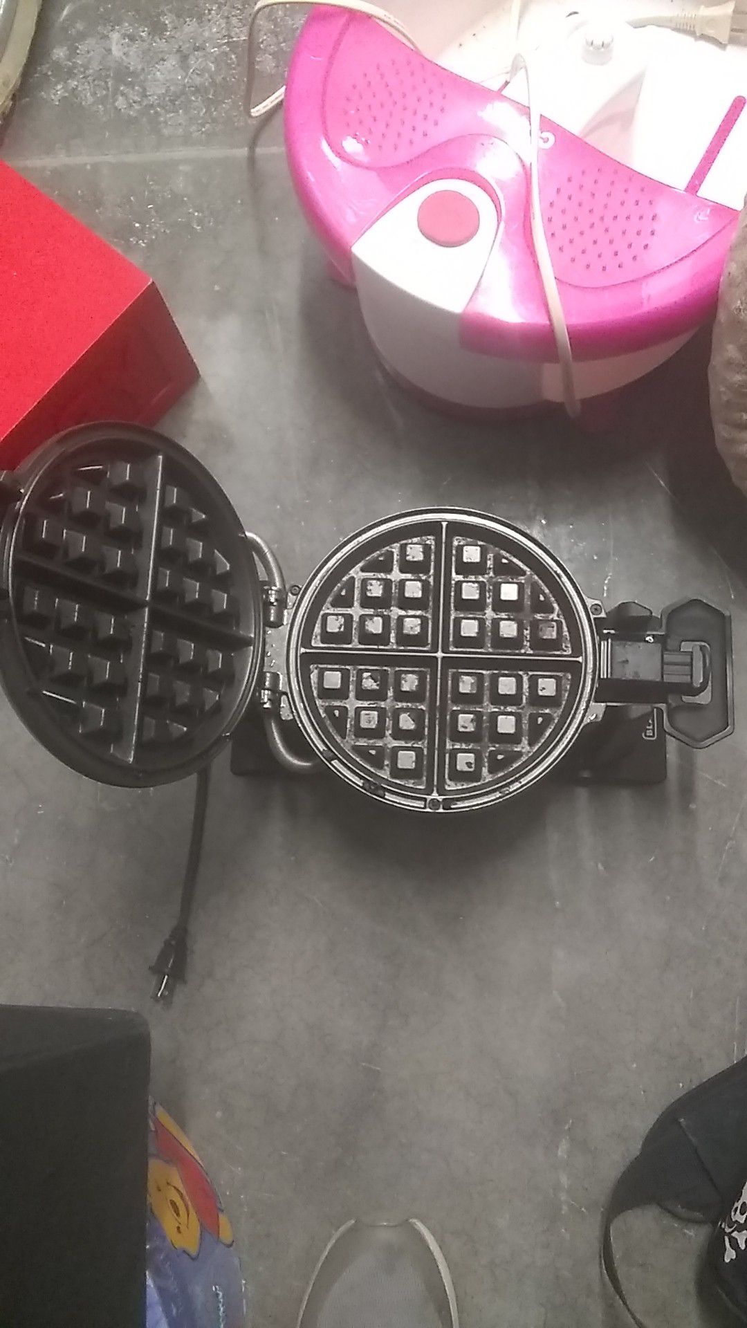Black & Decker waffle maker