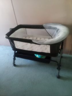 bassinet 