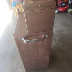 Kennedy Tool Box With Chest With Keys 