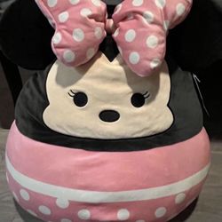 FS: Jumbo Minnie Mouse Squishmallow 