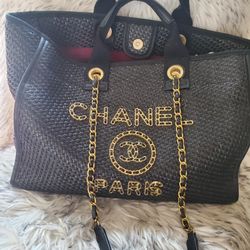 CHANEL AUTHENTIC Bag