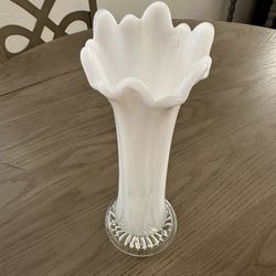 Vintagess Fenton Art Glass French Opalescent Ribbed Swung Vase 