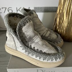 MOU Made In Italy! The eskimo sneakers with all sequins is a beautiful style for mini fashionistas! NEW! Original Price 200$ Sale On 100$ ! US Size 2 