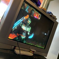 24in Toshiba CRT TV 