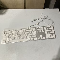 Apple Wired Keyboard