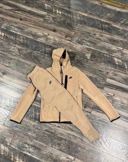 Nike tech set