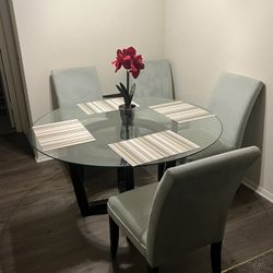Dinning Room Table 