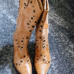 Dustred Leather Studded Boots Size 6