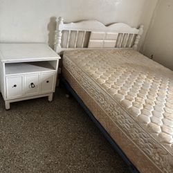 Bed Set/nightstand