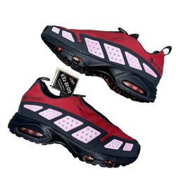 Nike Air Max SNDR GORE-TEX sneaker in the Hyper CrimsonDark Fire Red 