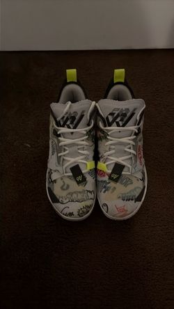 Size 10 Jordan why not zero .4 collection