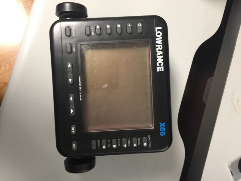 Lowrance X55 Fish finder