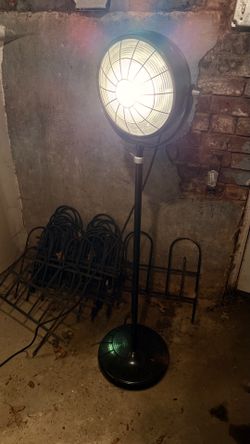 IKEA SVARTNORA Industrial Floor Lamp