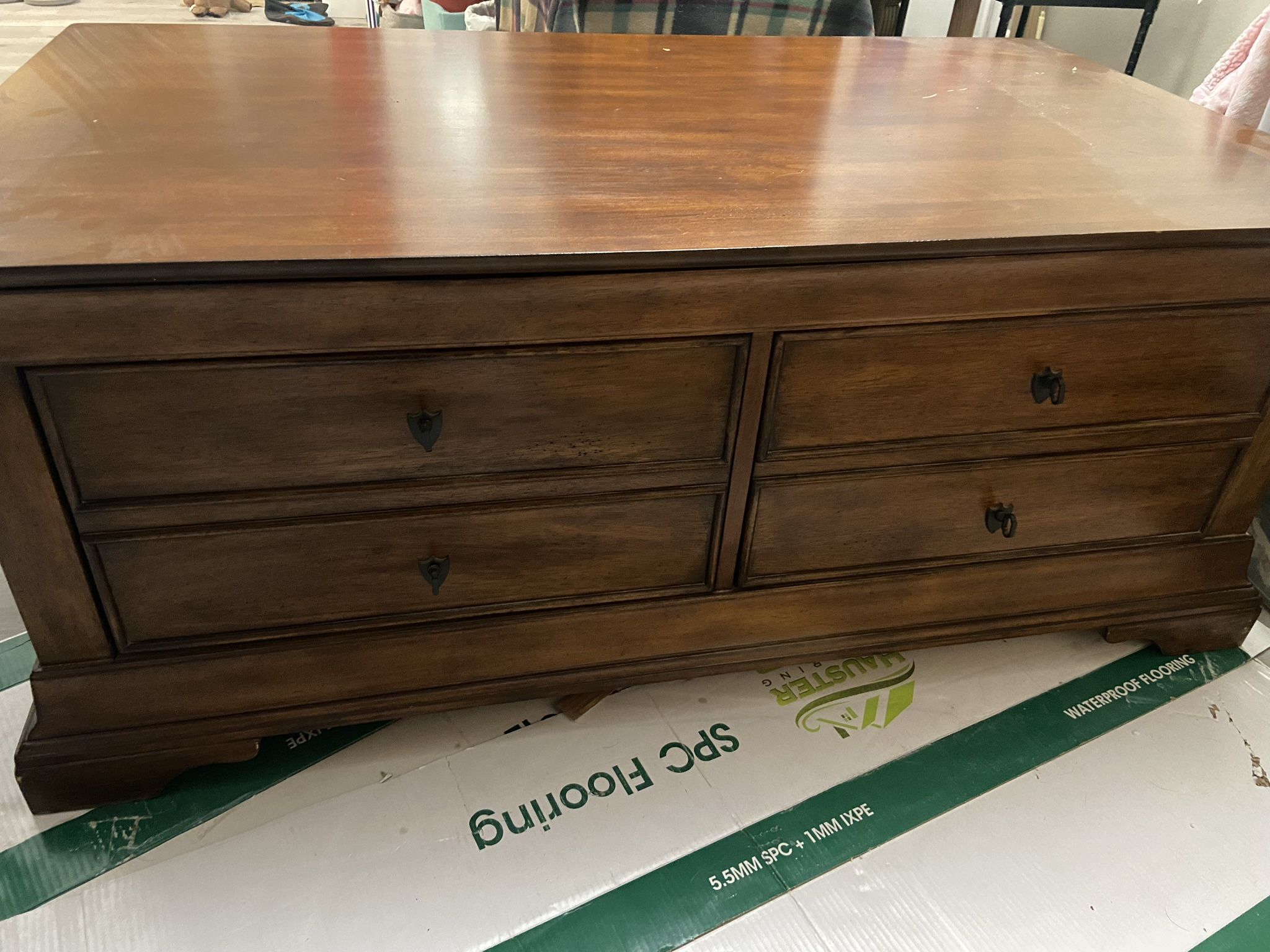 Used Coffee Table Top Swivels Upward