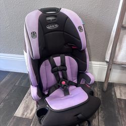 GRACO TRANZITIONS 3 In 1 CAR SEAT!!