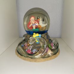 Disney's little mermaid snow globe