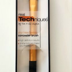 Real Techniques Concealer Brush